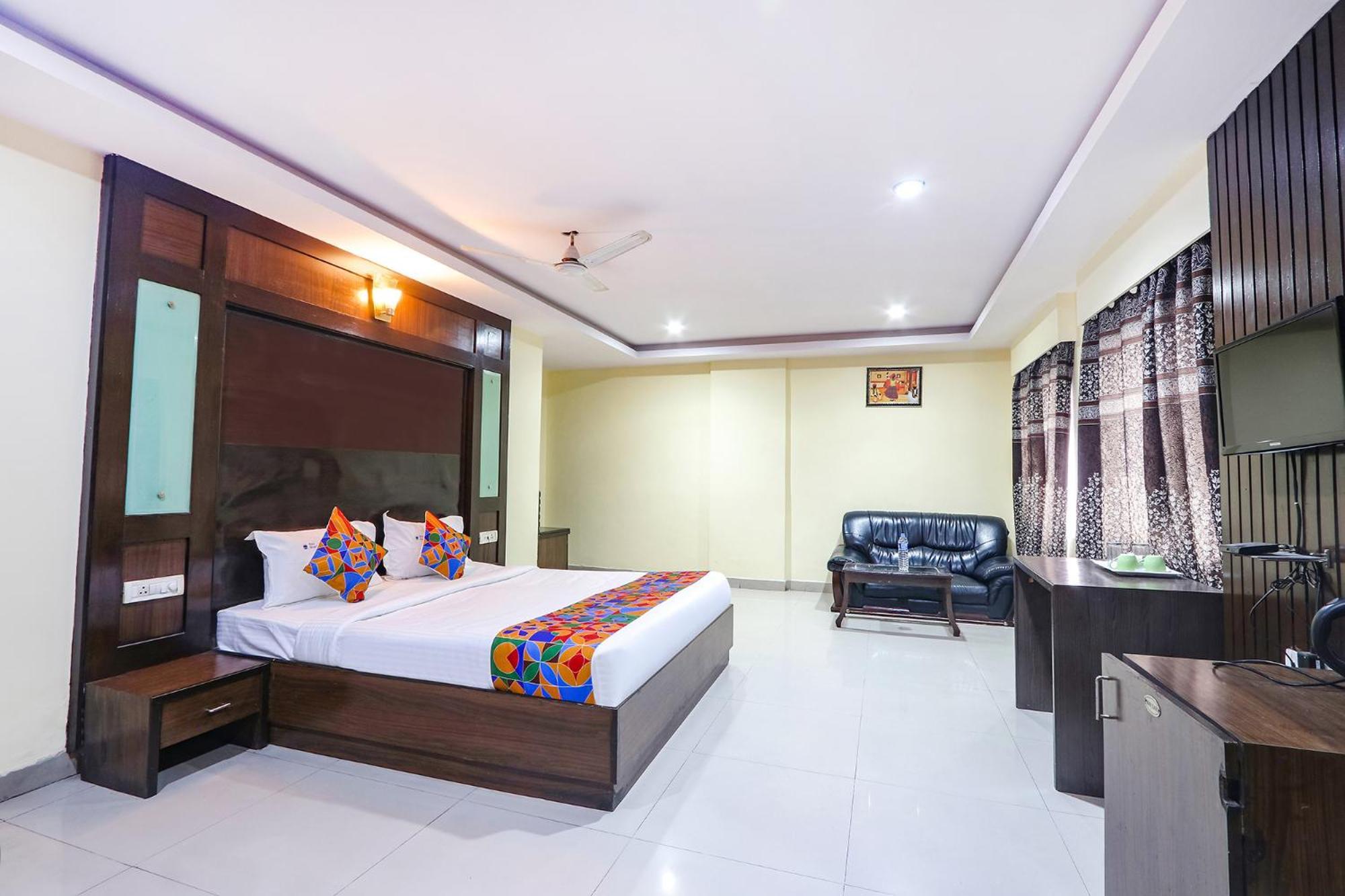Fabhotel Royal Residency II - Nr Lakdikapul Metro Station Haydarabad Dış mekan fotoğraf